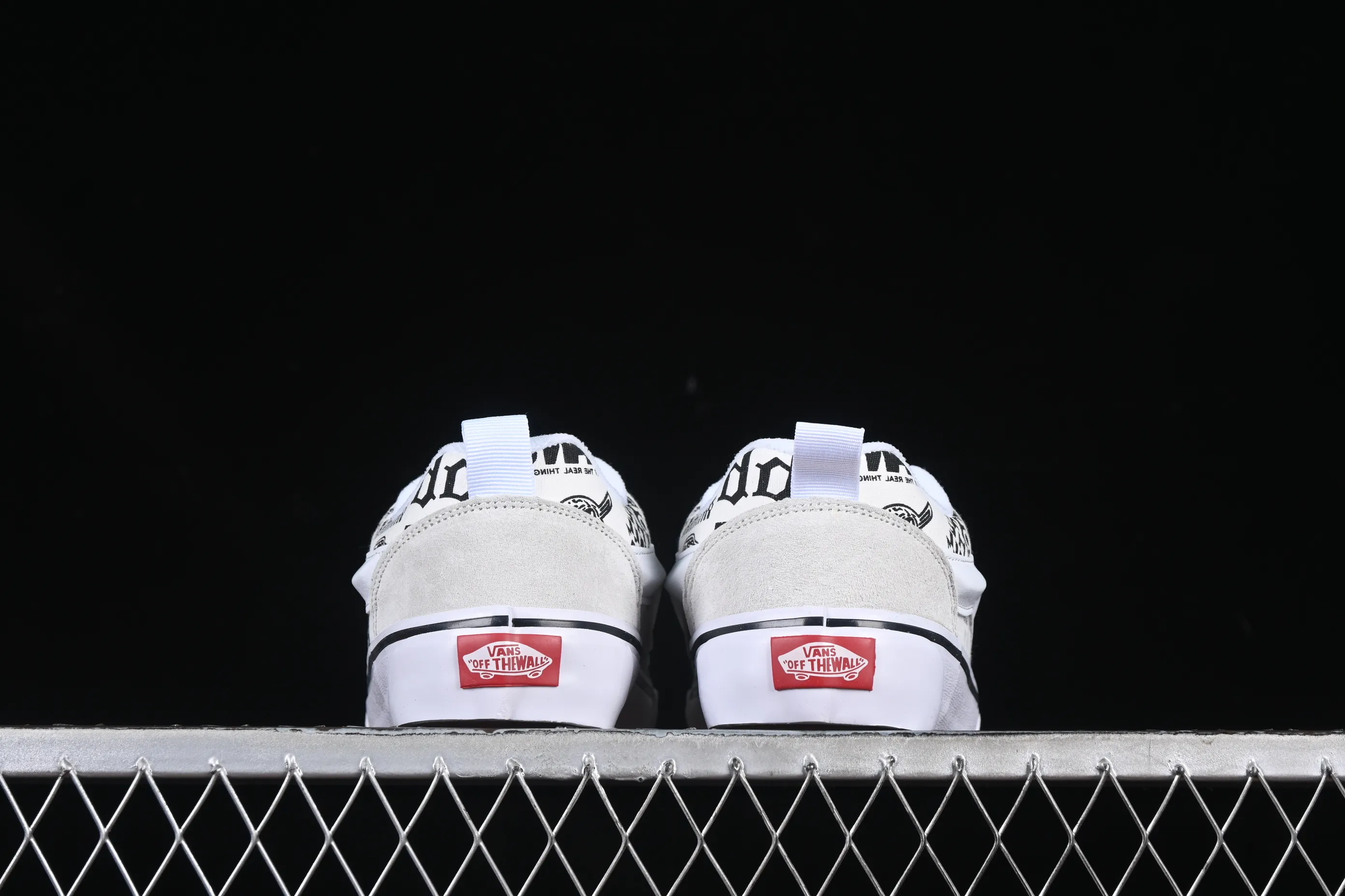 All categories Vans Vans series Vans Low Vans low-top Vans Knu Skool Vans low-top retro casual fat bread shoes VN000CS0239